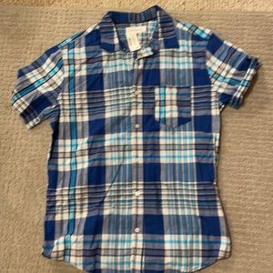 Brand new Aeropostale Button up shirt